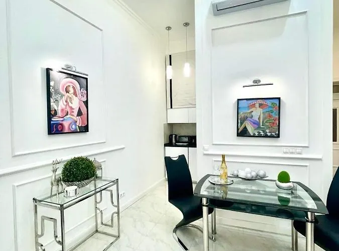 The Wonder Deer Next To The Opera Self Check-in Apartament *