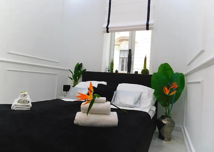 The Wonder Deer Next To The Opera Self Check-in *